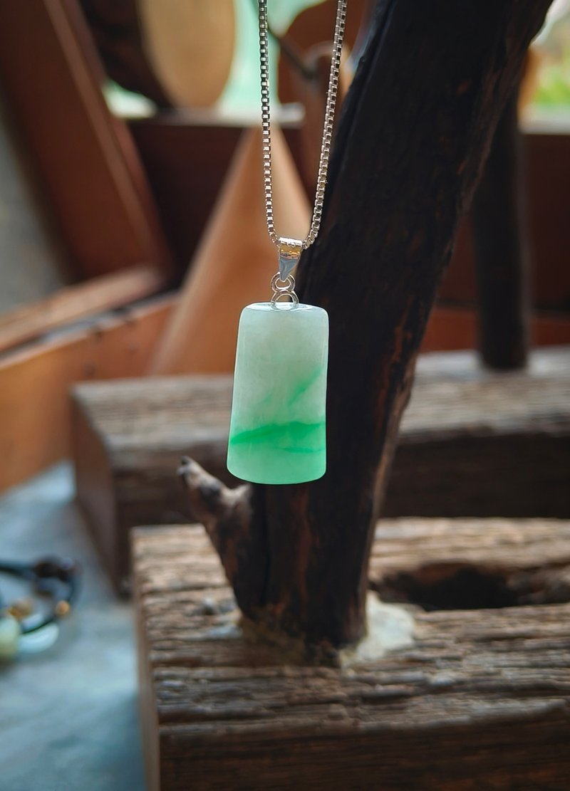 生日礼物 情人礼物 天然缅甸翡翠吊坠   随机附送925银项链072111 - 项链 - 宝石 绿色