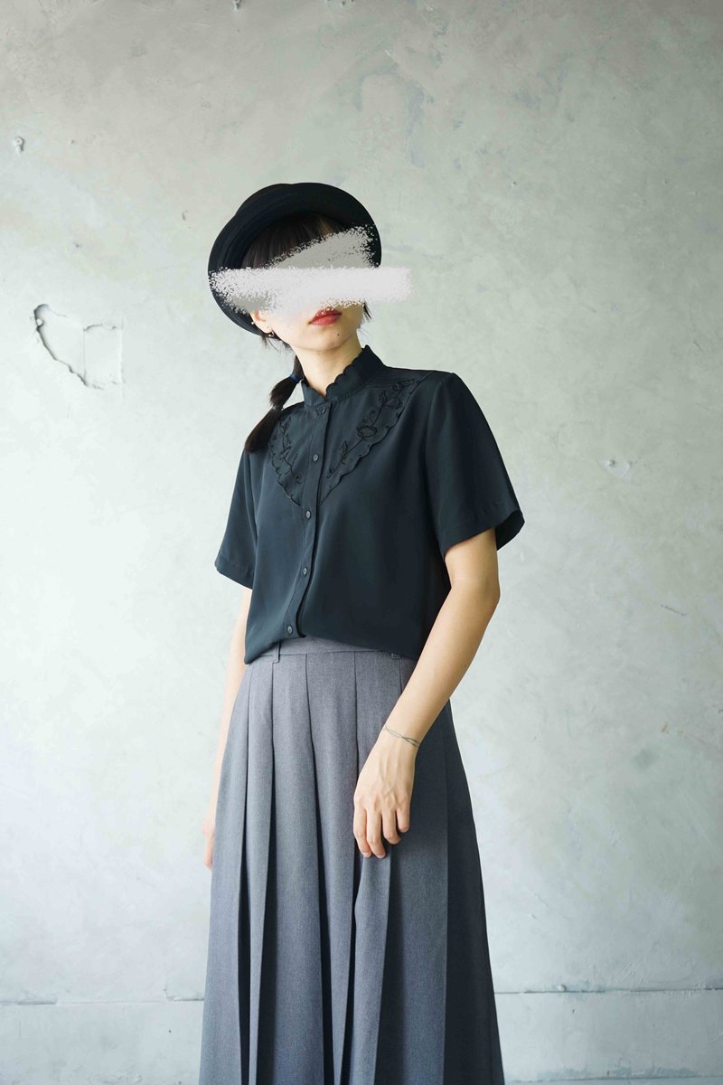 寻宝古着-黑色立领烧花荷叶边复古衬衫 - 女装衬衫 - 聚酯纤维 黑色