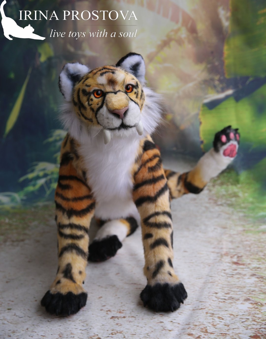 Saber tooth tiger, realistic toy - 玩偶/公仔 - 其他材质 橘色