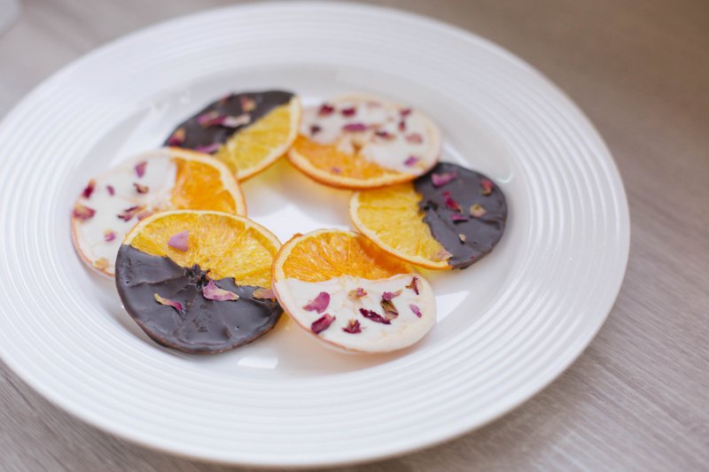 暧昧香片12入-玫瑰巧克力橙片经典罐装 - 巧克力 - 新鲜食材 红色