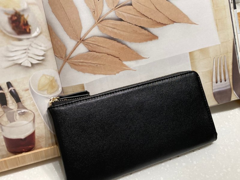 真皮 轻薄  L型 长夹 钱包 可放存折 护照 强大收纳 英文名字烫金 - 皮夹/钱包 - 真皮 黑色