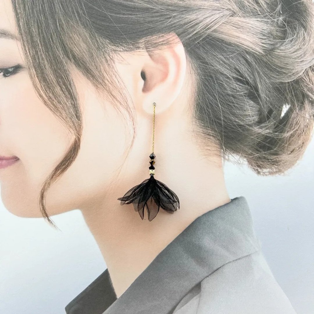 Lysandra 暗黑解放者低调细纱水晶耳环 - 耳环/耳夹 - 其他材质 黑色