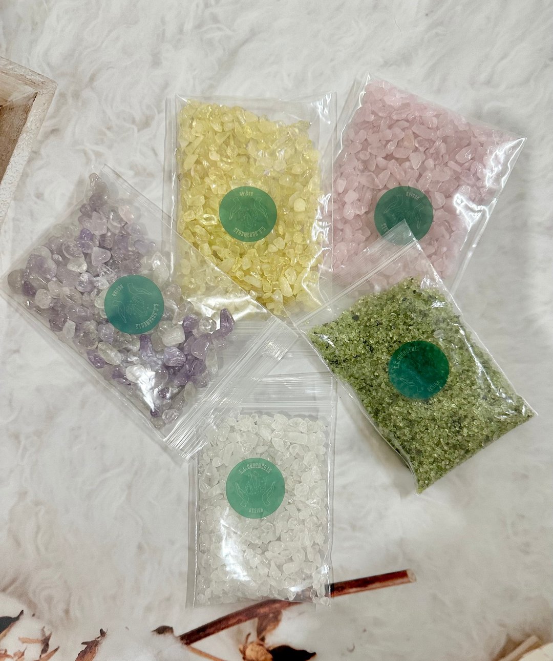 ll限加购ll 消磁充电套组--水晶碎石+透石膏 /消磁净化 五行水晶 - 摆饰 - 水晶 多色