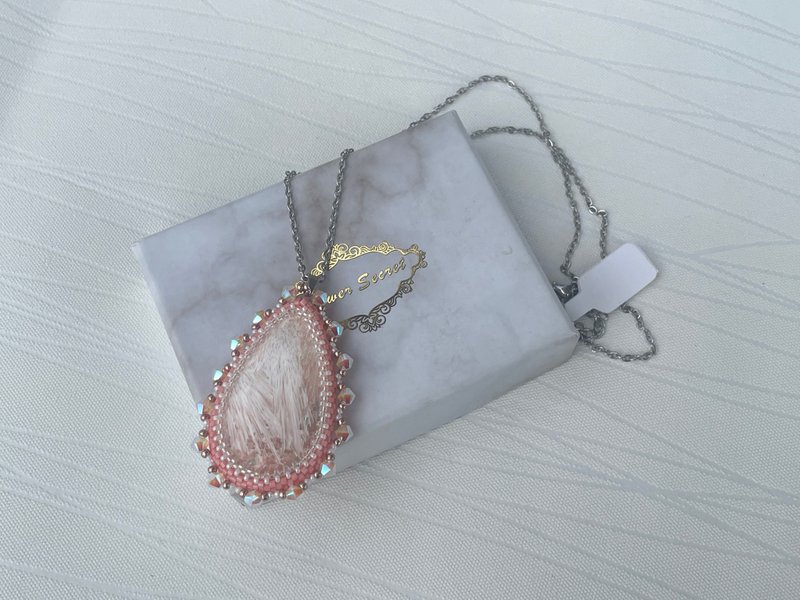 221157 粉红钙沸石 串珠 颈链 - 项链 - 半宝石 粉红色