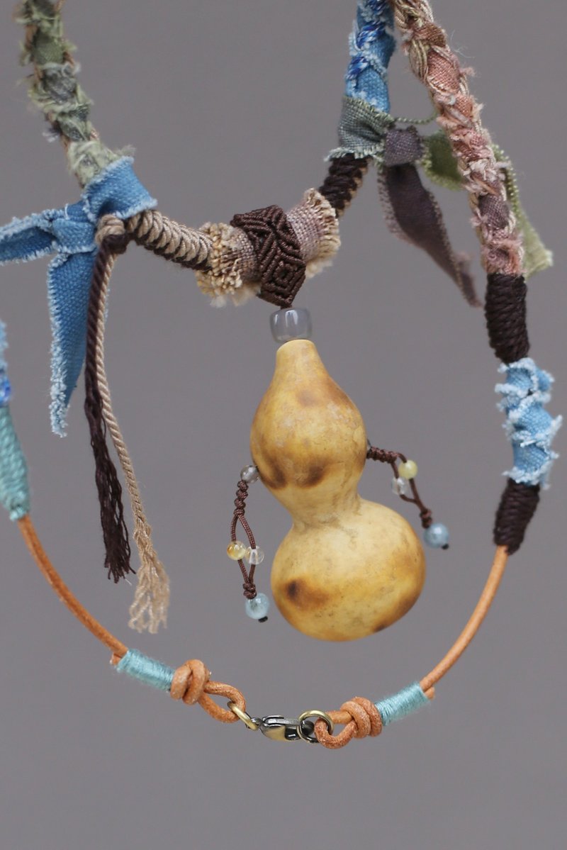 No.8-原創 & 天然小葫芦 颈绳 挂饰 | 全手工 森系编绳 | 现货 - 项链 - 植物．花 多色