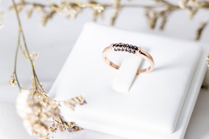 Pink Gold Silver ring with Black Spinel - 戒指 - 其他金属 银色