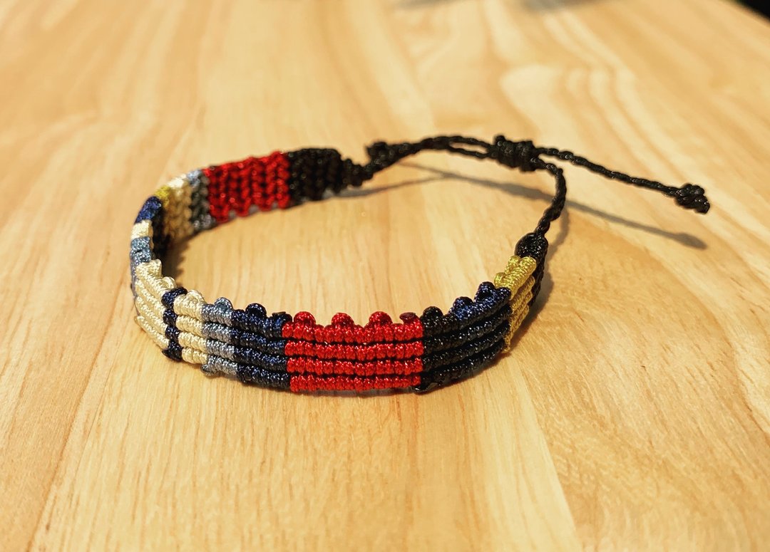 Macrame bracelet (Berry Deep Ocean) - 手链/手环 - 聚酯纤维 