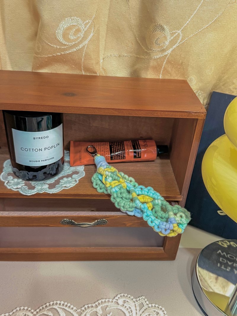 MUMU 编织手机挂绳 附赠一片手机透明垫片 - 挂绳/吊绳 - 棉．麻 