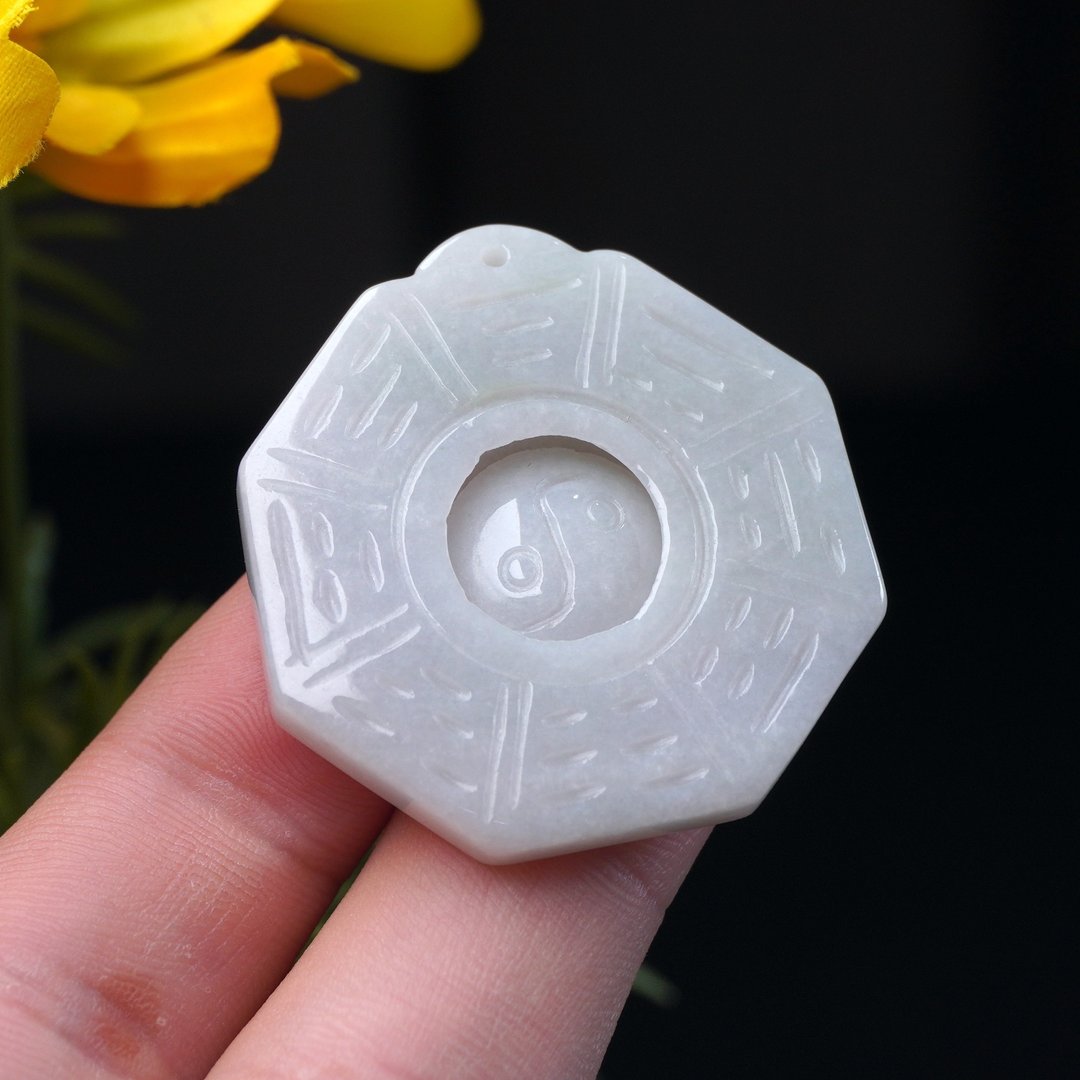 【干坤太极】白翡翡翠八卦项链 | 天然缅甸玉A货翡翠 | 送礼 - 吊饰 - 玉石 白色