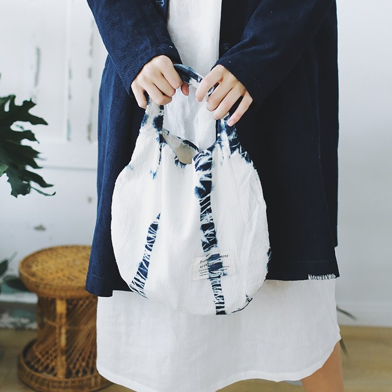 燈芯絨手提包 藍染天然植物染 秋冬超愛 syd and ling 復古 - 手提包/手提袋 - 其他材质 