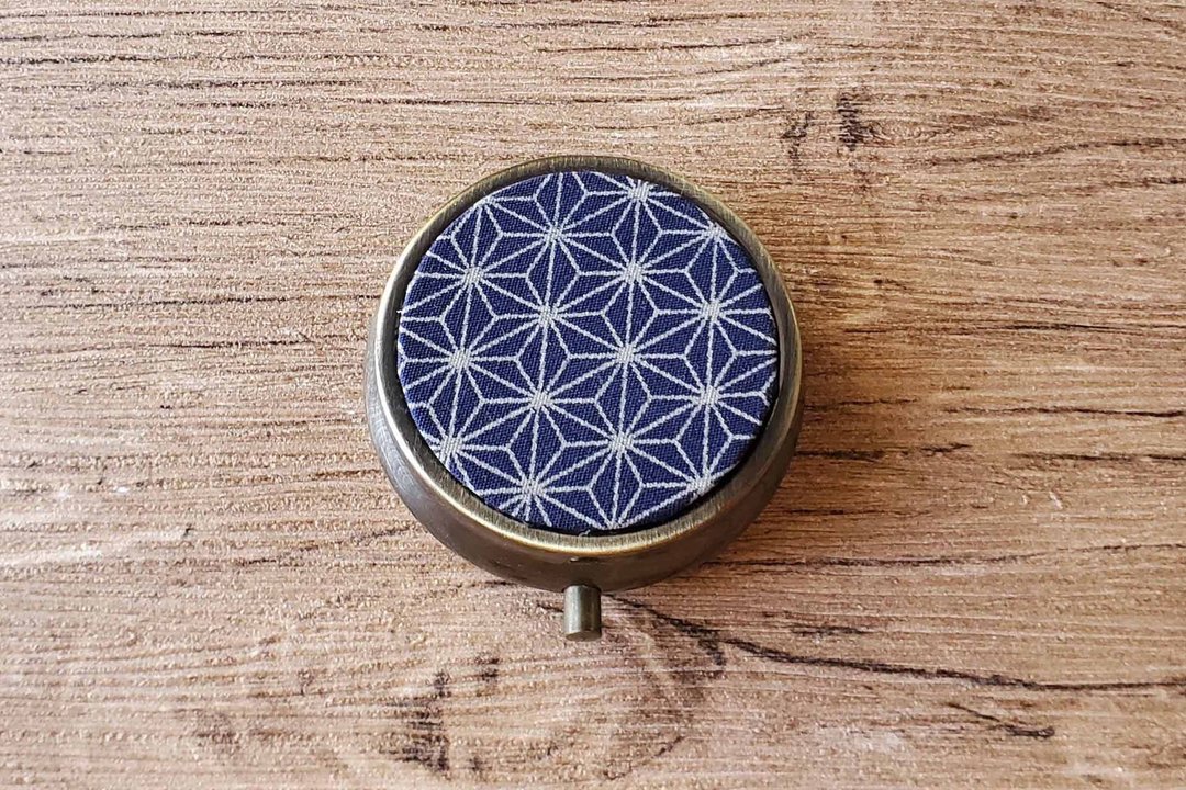 麻叶款 药盒  分格药盒   迷你 携带式药盒 收纳盒小药盒 - 收纳用品 - 棉．麻 