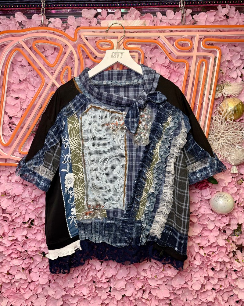 OTT 独一无二•Unique 日系蓝系刺绣蕾丝拼布格仔牛仔上衣 - 女装上衣 - 棉．麻 蓝色