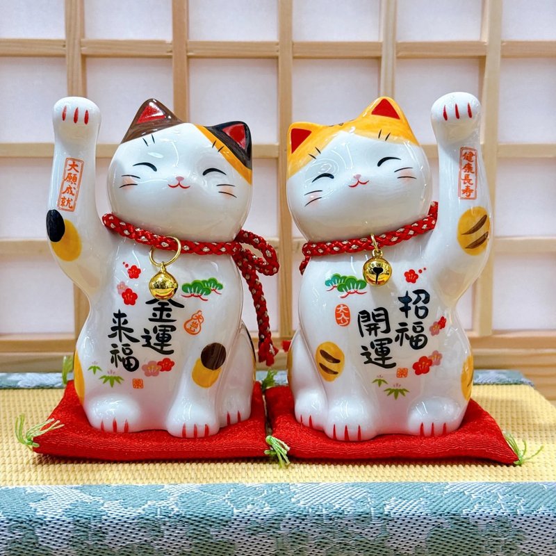 【金运招福】日本彩绘.金运.招福.招财猫 一对 - 摆饰 - 瓷 白色