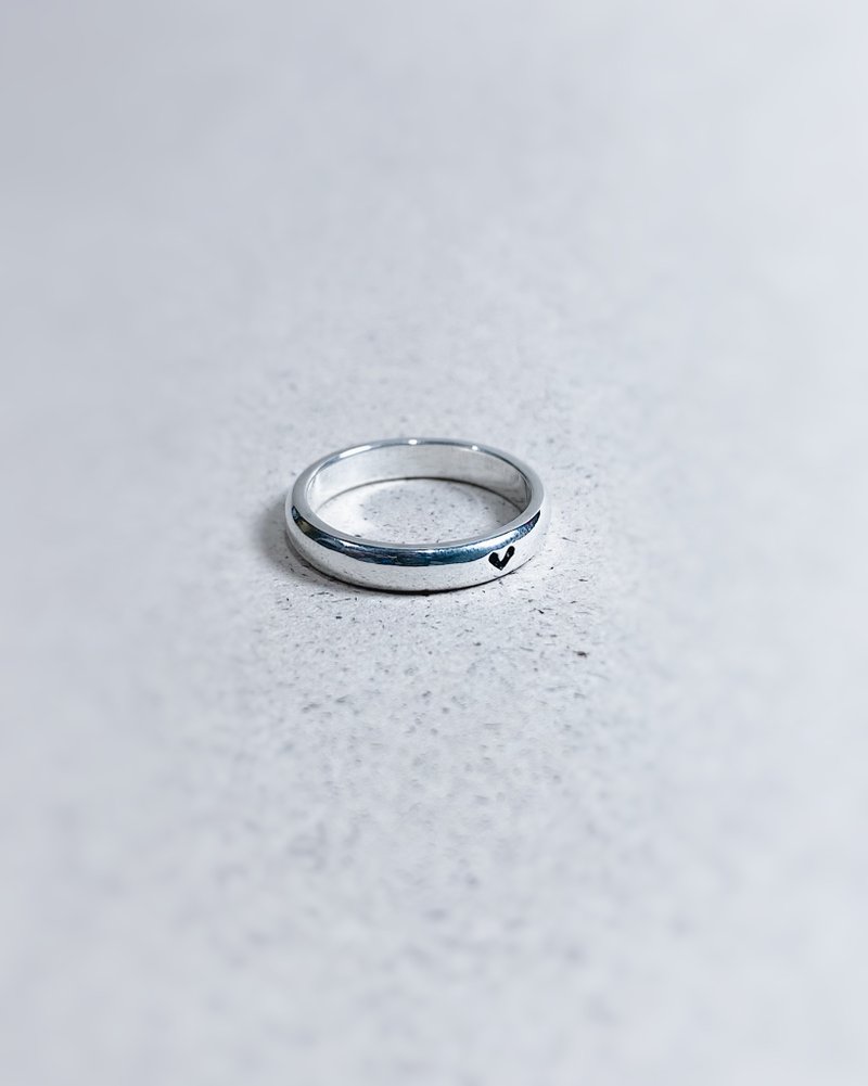 心花朵朵・唯美素面戒 - 戒指 - 纯银 银色