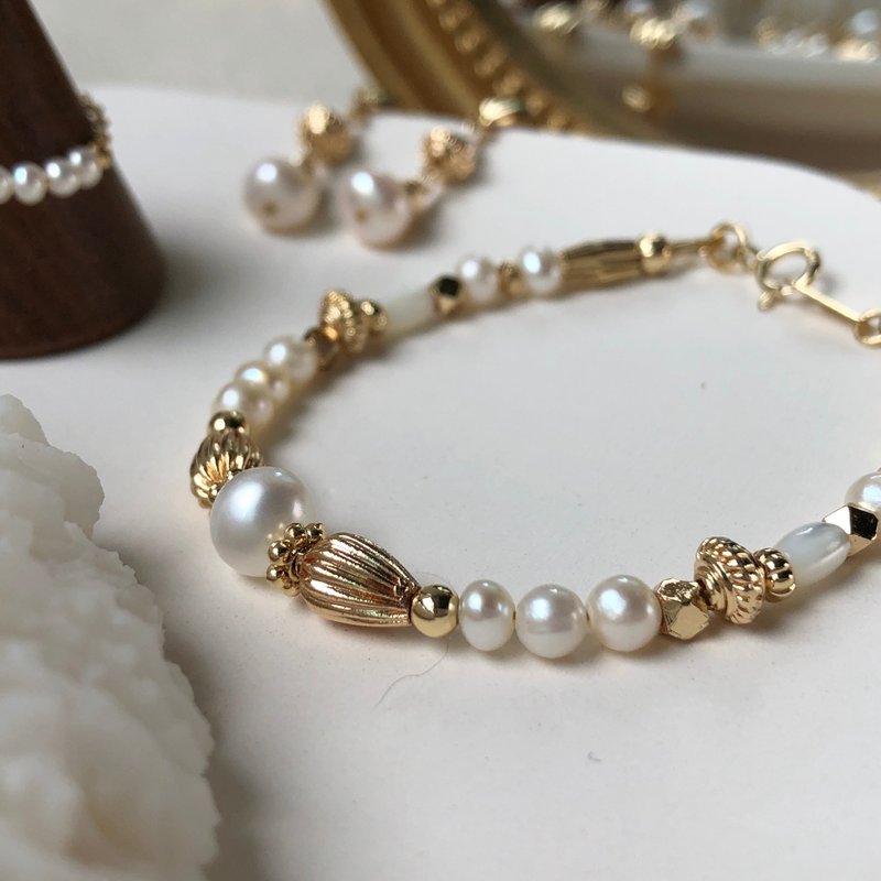 【六月生日石】克丽奥佩特拉 | 珍珠手链 长度可调 - 手链/手环 - 宝石 白色