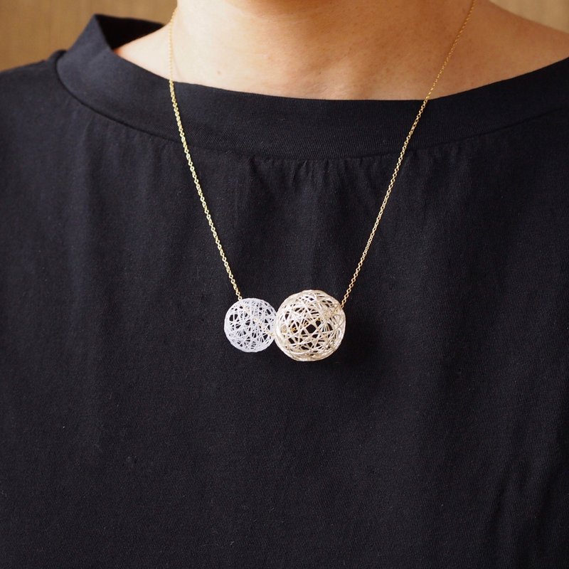 Hirari Jade Asymmetric Neck (45cm) - 项链 - 丝．绢 银色