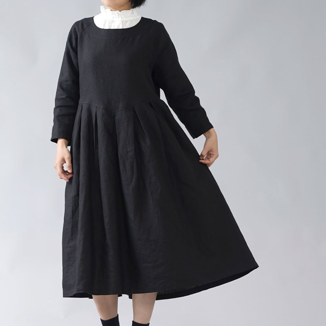 wafu --Midweight Linen Tuck Skirt Dress / Black a013i-bck2 - 洋装/连衣裙 - 棉．麻 黑色