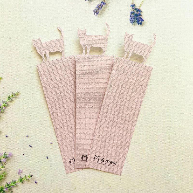 在书上散步的猫咪书签 - 书签 - 纸 粉红色