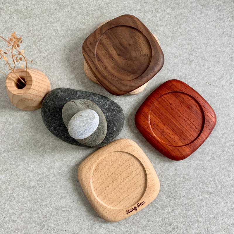 【快速定制】鹅卵石-手工原木杯垫 免费刻字 - 杯垫 - 木头 咖啡色