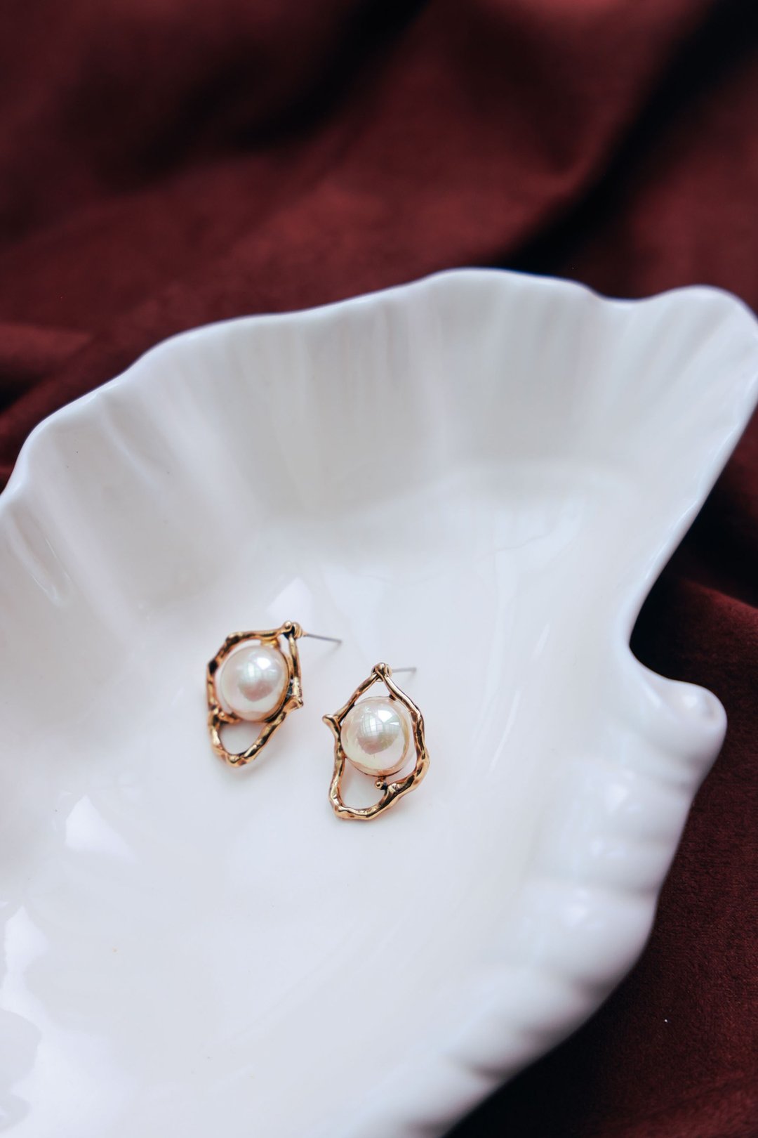 COR-DATE / UNISEX / 不规则线条珍珠耳环 - 耳环/耳夹 - 其他金属 