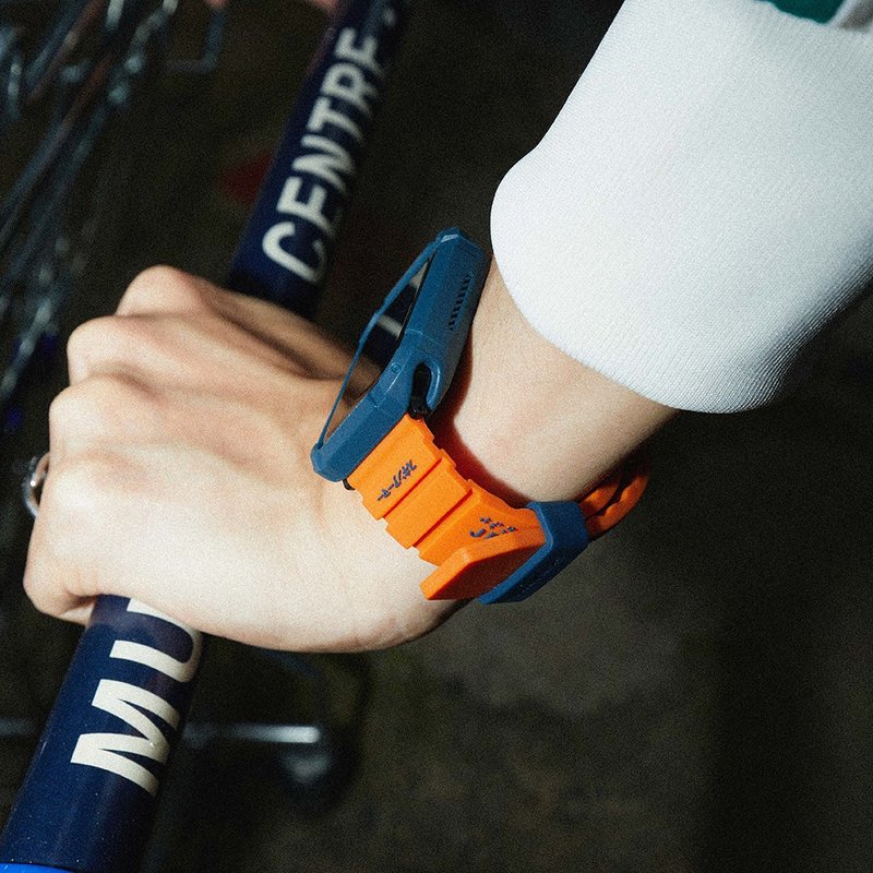 Apple Watch 42/44/45/46/49mm Shokku 街头款硅胶表带-橘色 - 表带 - 塑料 橘色