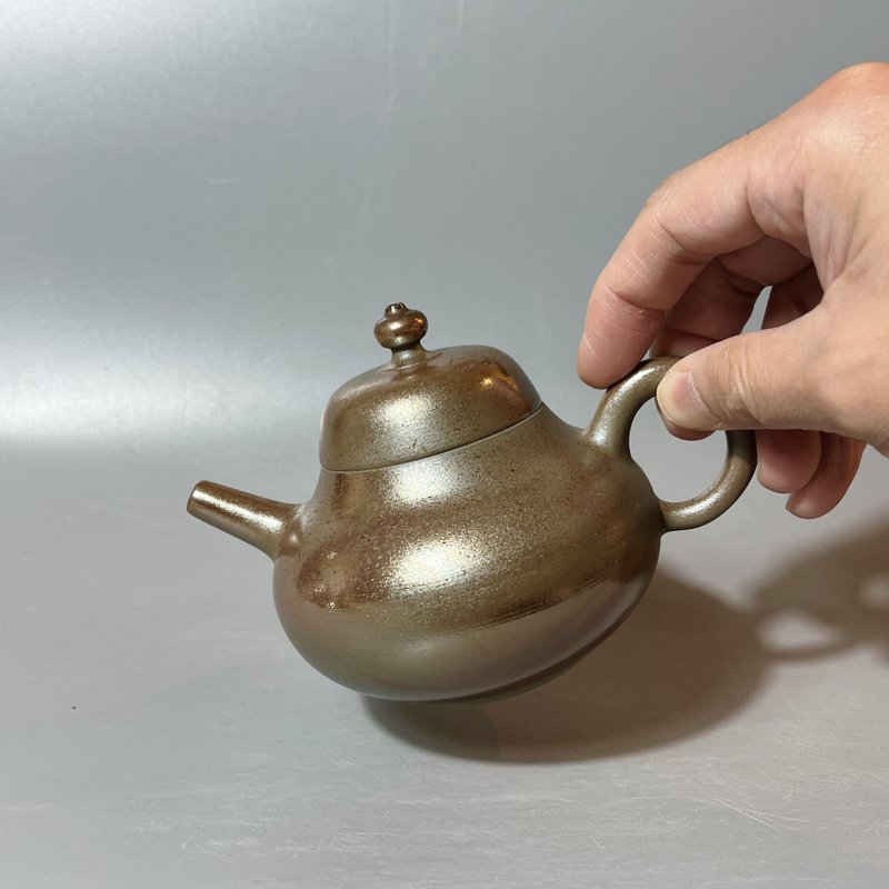 柴烧古朴金彩茶壶 / 古典茶壶 / 小平凡手作 - 茶具/茶杯 - 陶 