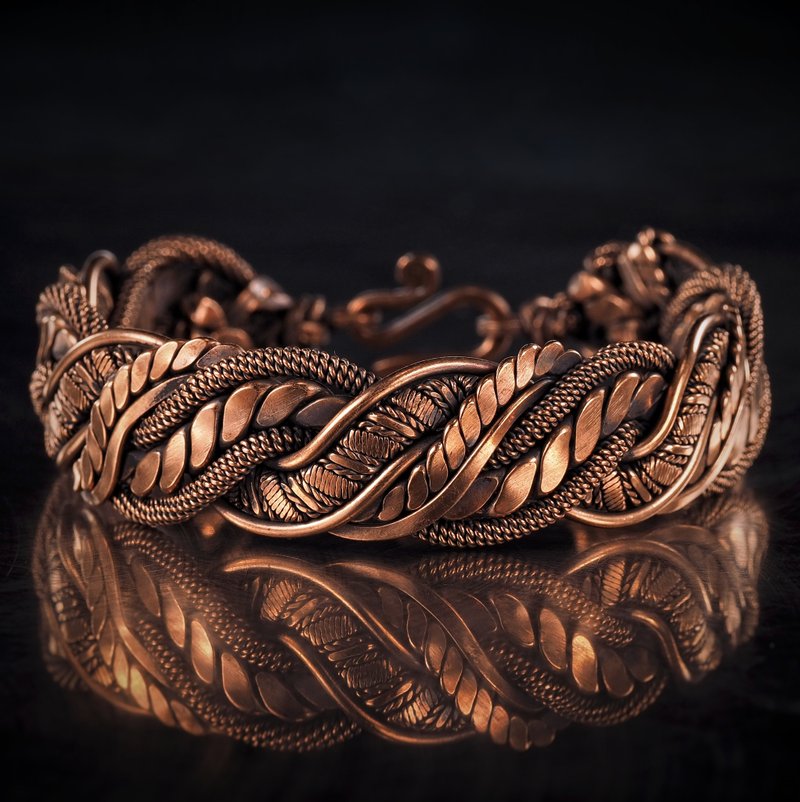 独特的钢丝缠绕纯铜手链。 绞合线手镯。 七周年礼物。 手工铜首 - 手链/手环 - 铜/黄铜 金色