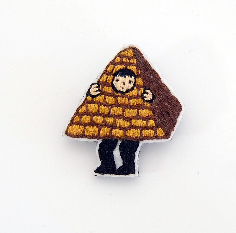 【Order Production】 Pyramid Embroidery Broach - 胸针 - 羊毛 咖啡色