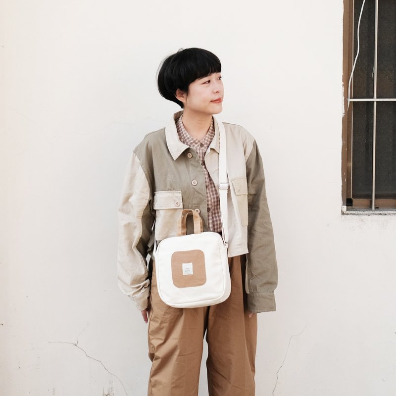 苏打饼干帆布斜背 / 手拿包 - 拿铁 - 手拿包 - 棉．麻 咖啡色
