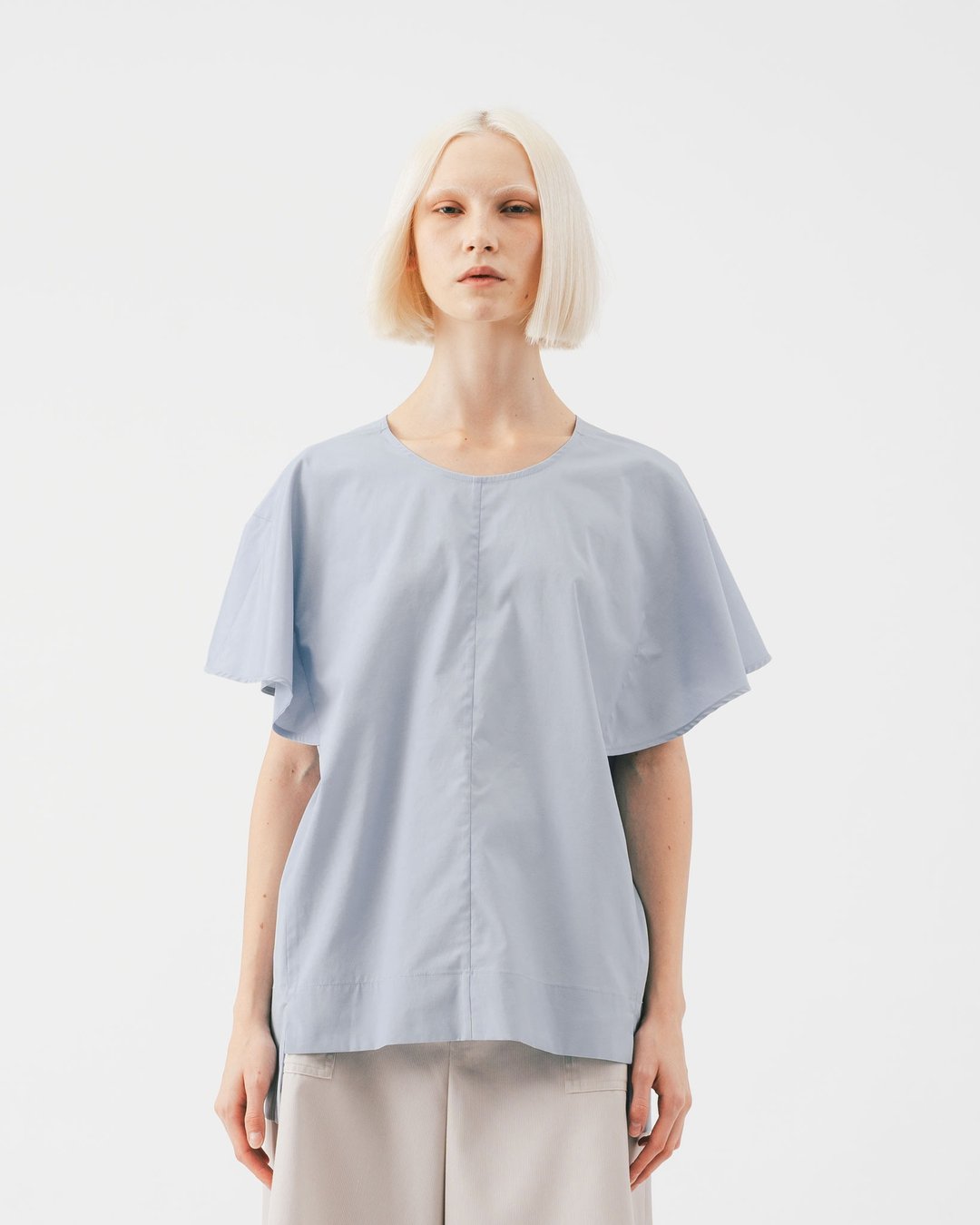 UUIN_浅蓝荷叶袖上衣 - 女装 T 恤 - 棉 蓝色