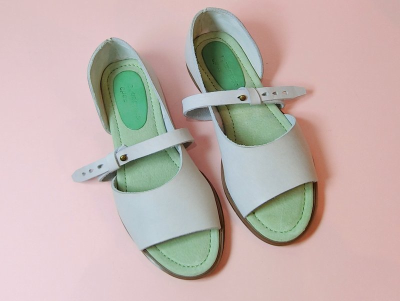 画儿#8065|| 小牛皮几何切口附带两穿露趾鞋 杏仁牛奶|| - 女款牛津鞋/乐福鞋 - 真皮 白色