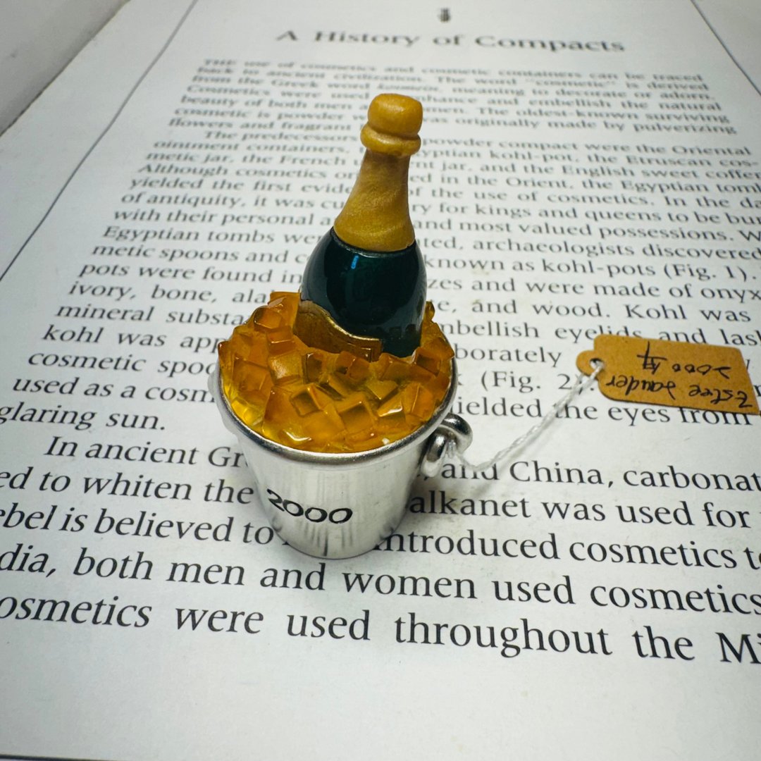 Estée Lauder 2000年香膏盒 - 其他 - 其他金属 