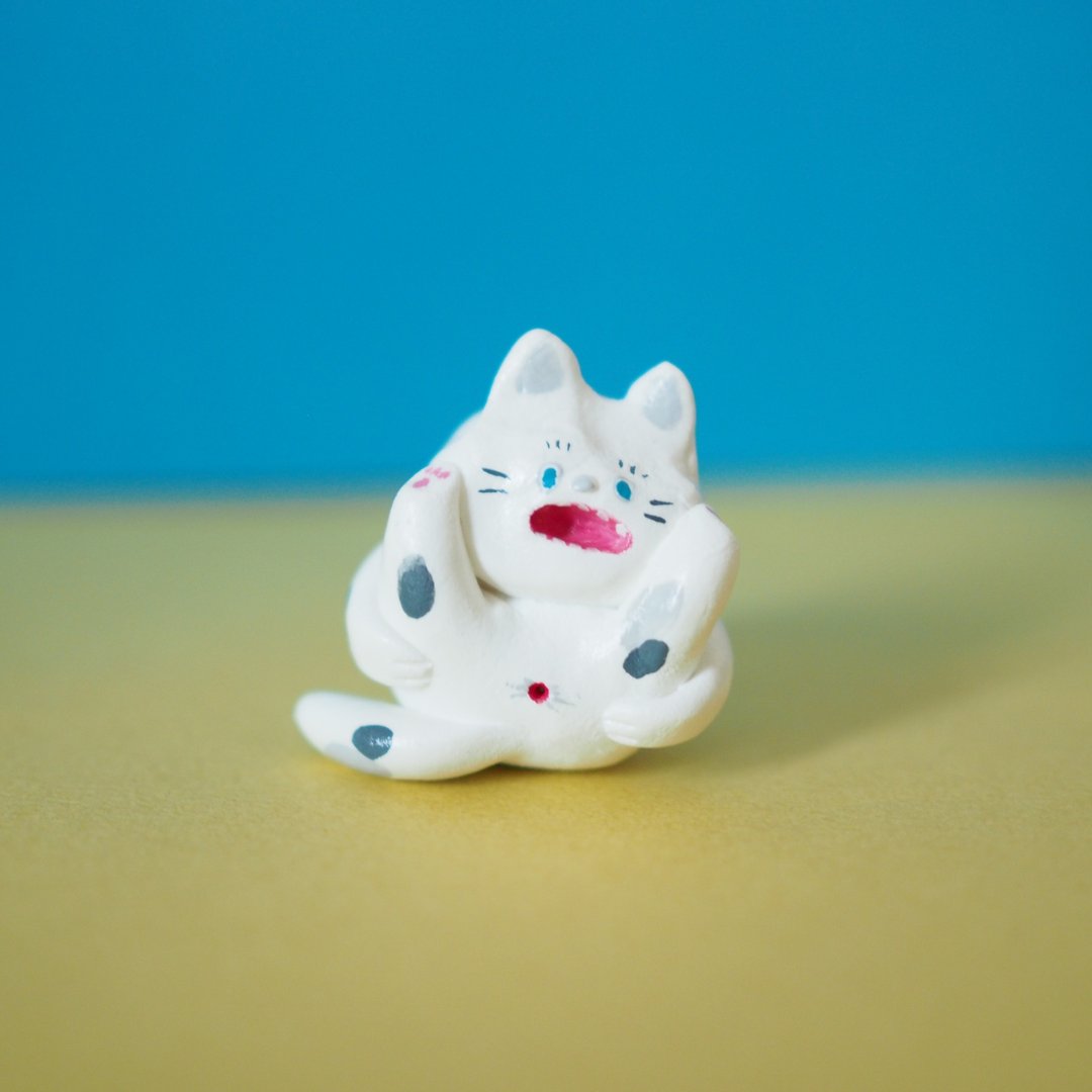 一只照镜子的猫 - 玩偶/公仔 - 粘土 白色