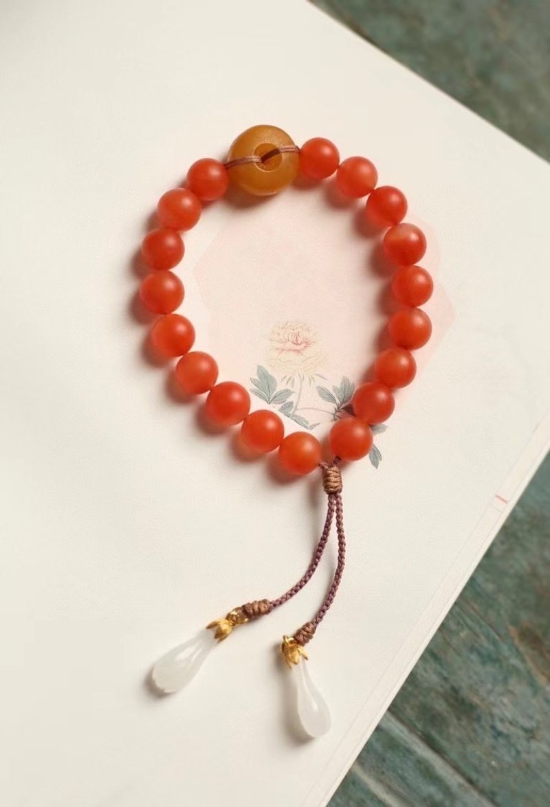 9mm天然原矿南红 老密蜡饼和田玉玉兰花设计单圈手持手串m - 手链/手环 - 半宝石 红色