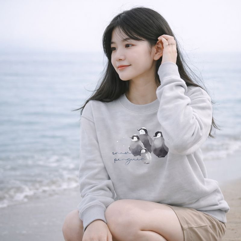 | 微光Ocean | 暖冬大学T~企鹅 白灰色上衣 服饰 长袖 内刷毛 - 中性连帽卫衣/T 恤 - 棉．麻 