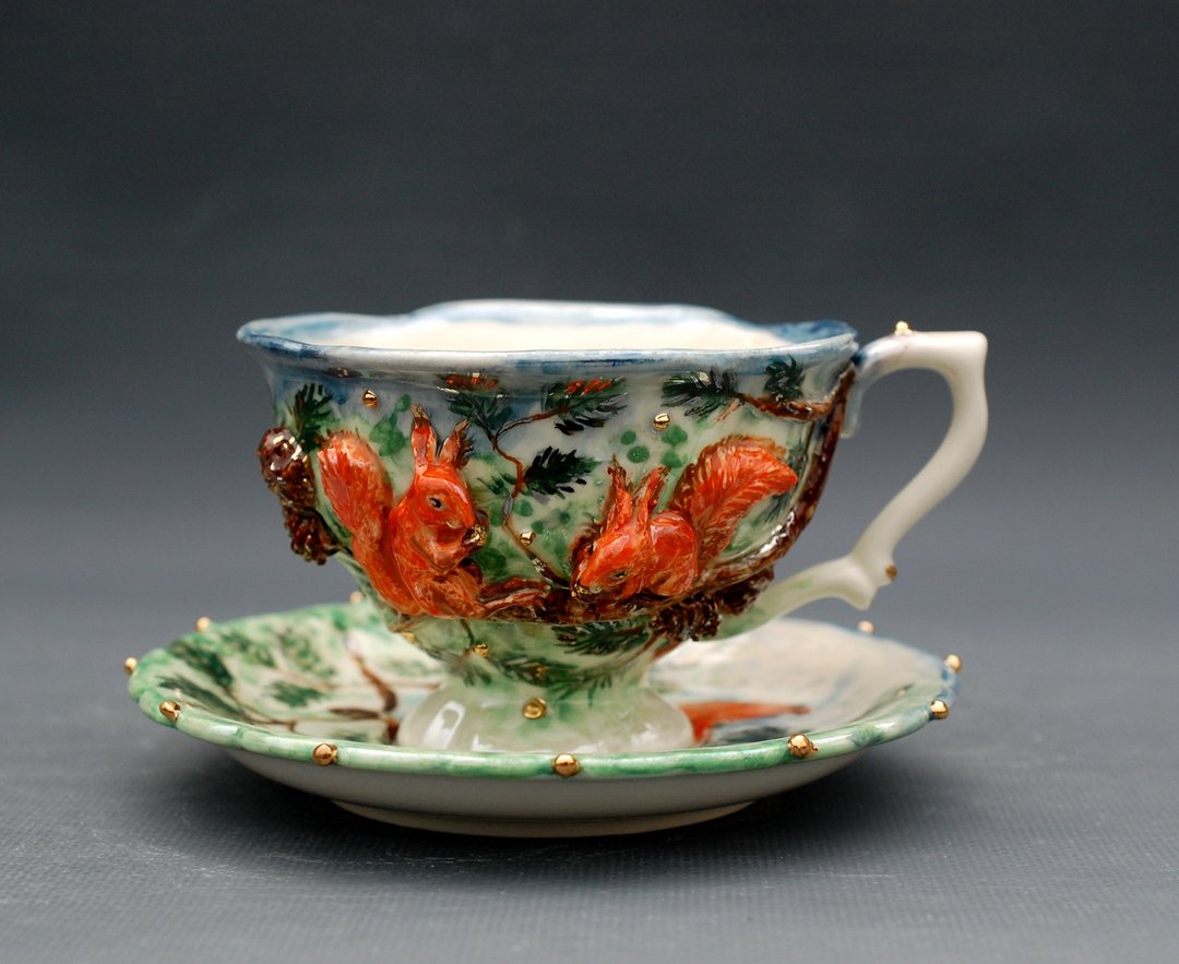 Cup and Saucer Porcelain Tea Set Volumetric decor Squirrels figurine Forest them - 茶具/茶杯 - 瓷 多色