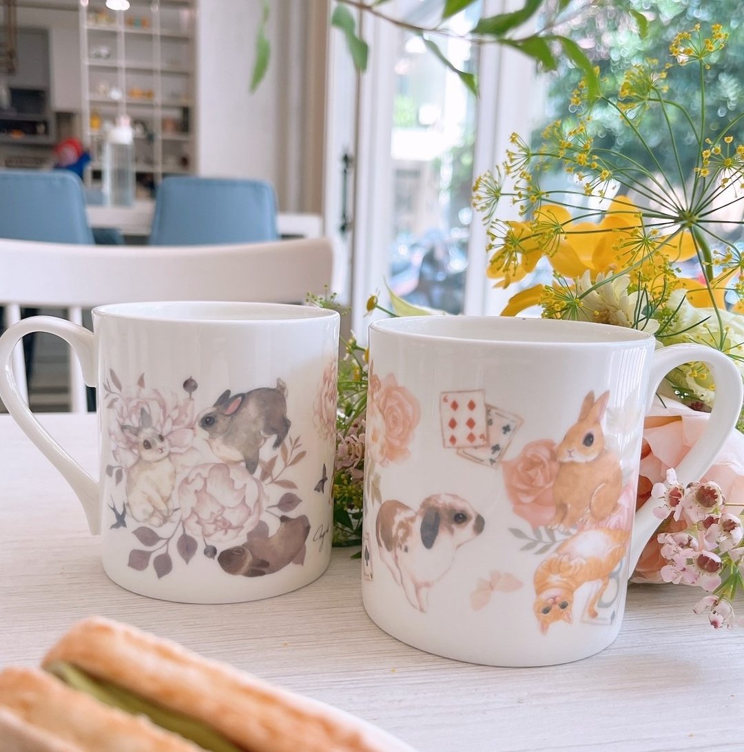 合作插画艺术家-英格蓝猫 午茶骨瓷杯系列-繁花兔兔 - 咖啡杯/马克杯 - 瓷 多色