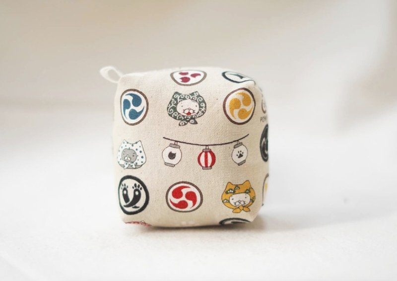 猫草小豆腐/猫咪图案款,内含香浓有机猫薄荷和响纸,可当球踢~ - 玩具 - 棉．麻 多色