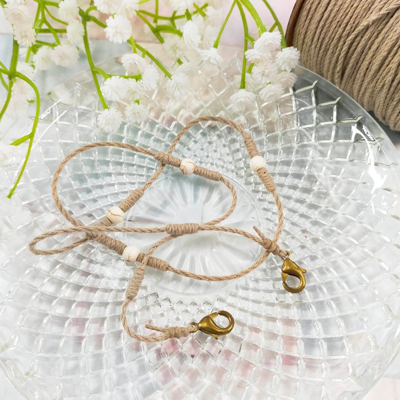 编织秋天日常口罩链  奶茶色 - 挂绳/吊绳 - 棉．麻 卡其色
