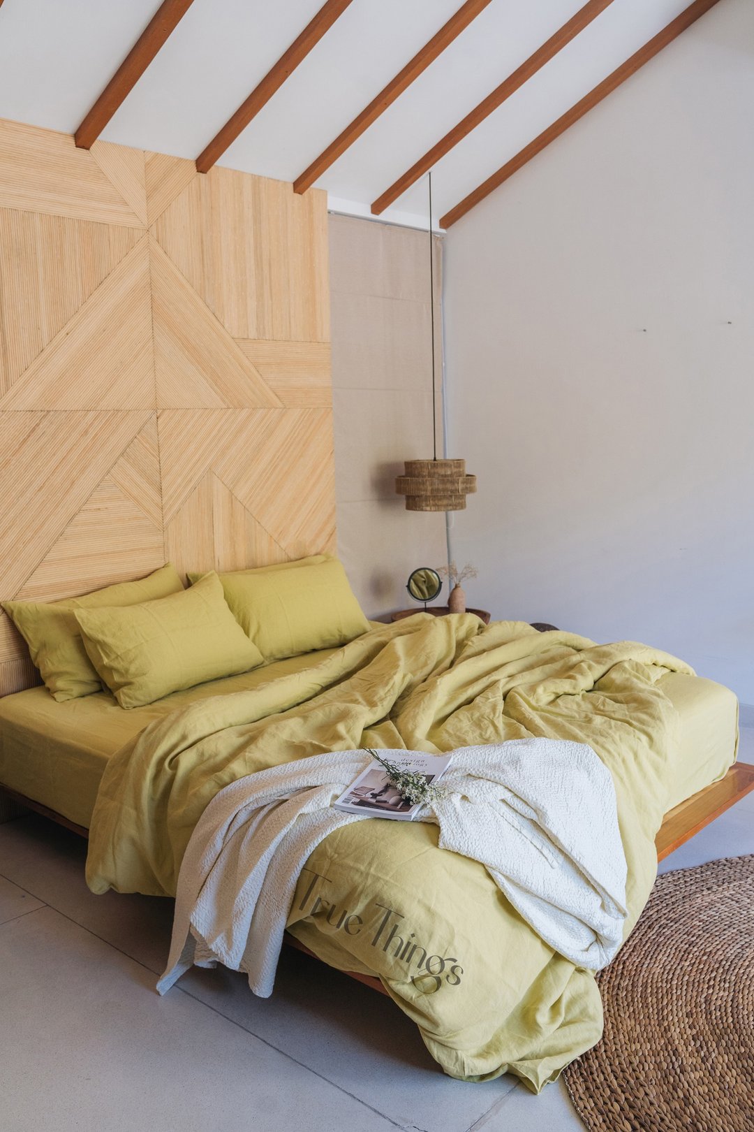 Chartreuse yellow linen pillowcase / Yellow pillow cover / Euro, American size - 寝具 - 亚麻 黄色