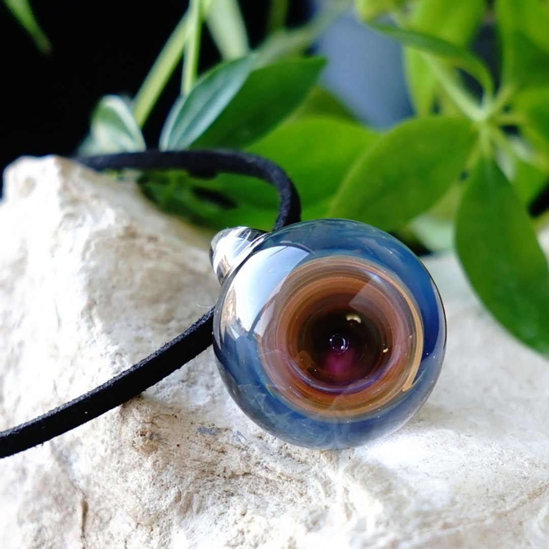 The world of aura. Red whirlpool tornado colorful glass pendant space star star Japan made in Japan handcrafted free shipping - 项链 - 玻璃 红色