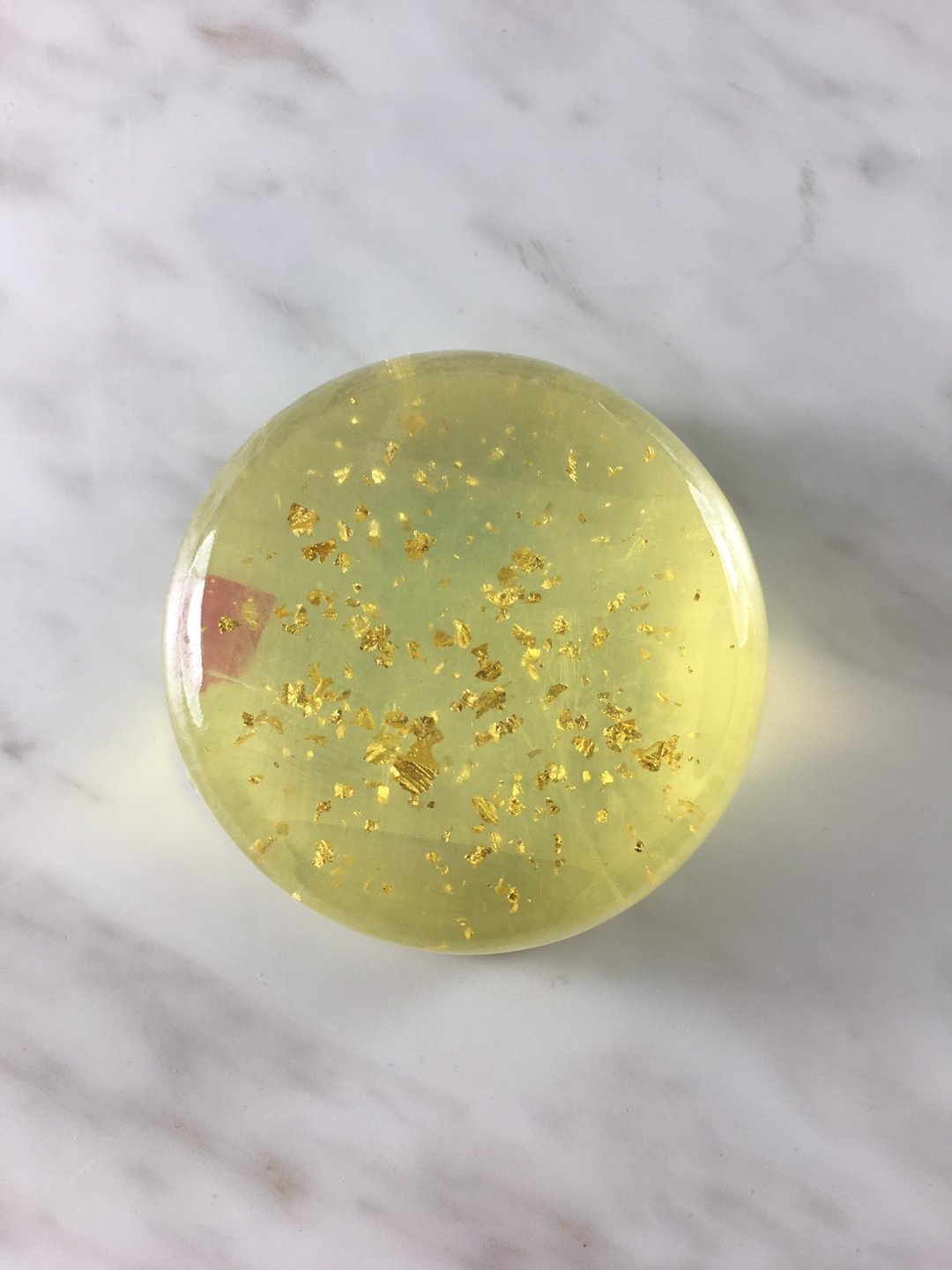 顶级牛樟精油金箔皂 110G/个 原价580元特价中 - 肥皂/手工皂 - 其他材质 金色