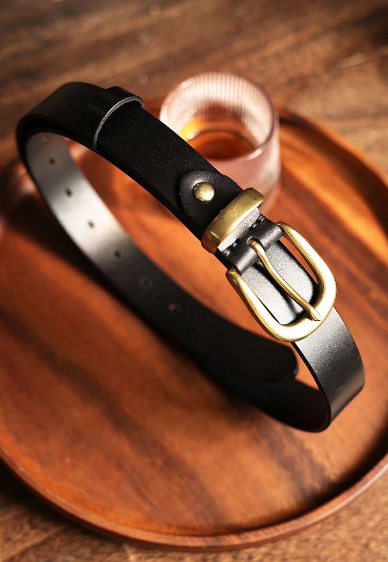 蹄针扣牛皮港风中性皮带/腰带 手工製 - 皮带/腰带 - 真皮 黑色