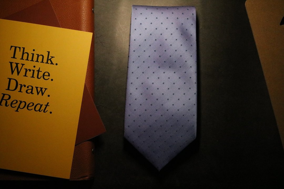 浅紫色小碎花领带商务男正装necktie - 领带/领带夹 - 丝．绢 紫色