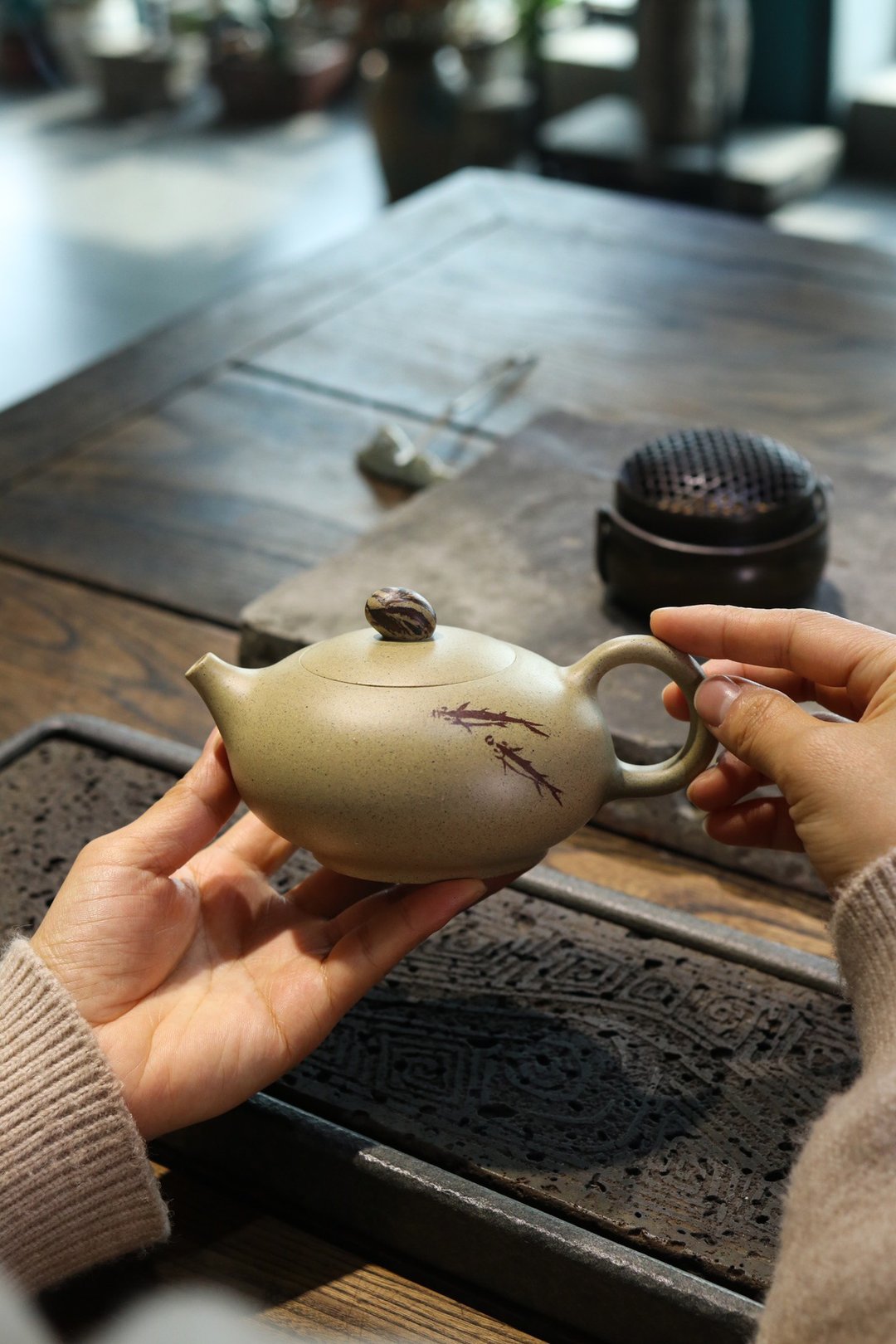 送礼紫砂壶茶壶雨花石 工艺师作品  段泥 300ml 14孔 潘云燕作品 - 茶具/茶杯 - 陶 灰色
