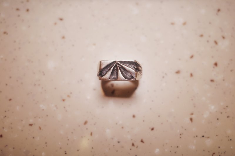 光茫戒指 Radiance ring - 戒指 - 银 