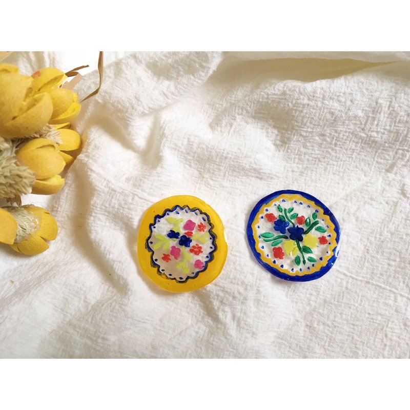 荷兰风手绘 大耳环 耳针耳夹请备注 - 耳环/耳夹 - 塑料 多色