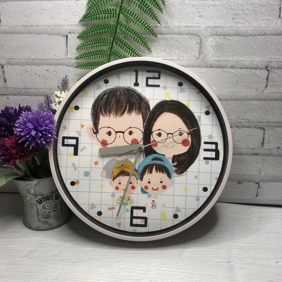 幸福小四口 孩子成长纪念 × 手绘Q版时钟 定制化礼物 居家摆饰 - 时钟/闹钟 - 其他材质 白色