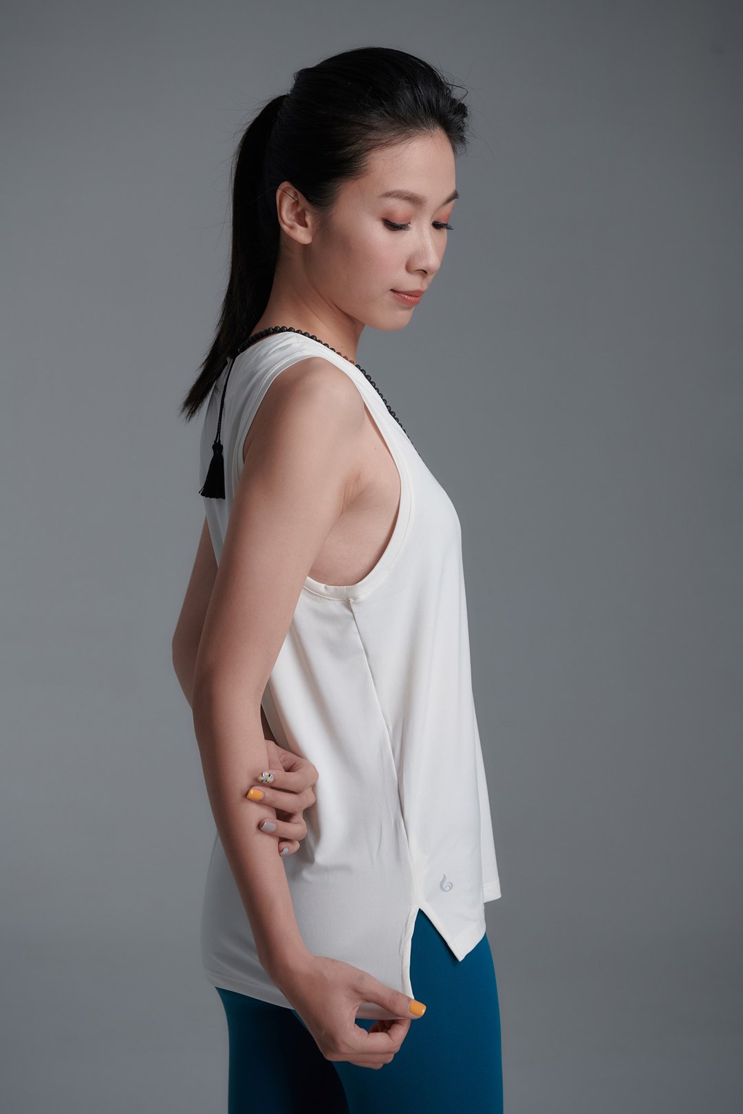 春夏穿搭【Yoga Flow】Flow Tank(L)-White  快速出货 - 女装瑜珈服 - 聚酯纤维 