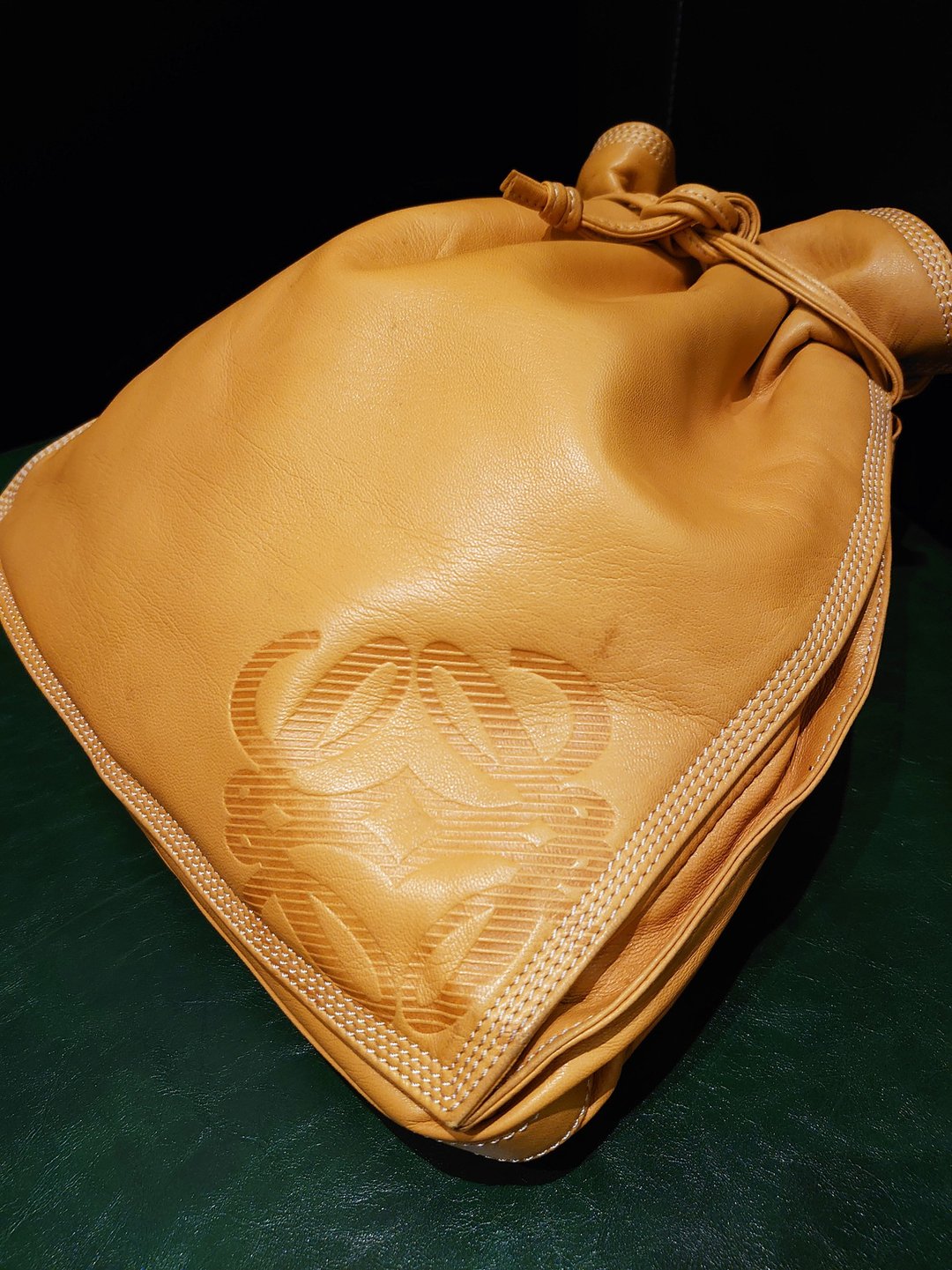 秋冬新时尚Loewe Flamenco落日黄束口袋肩背包斜挎包单肩包束绳包 - 侧背包/斜挎包 - 真皮 橘色
